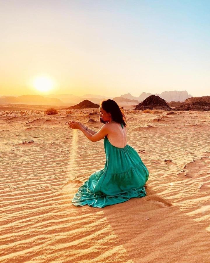 Rum Moon Luxury Camp Wadi Rum Exterior photo