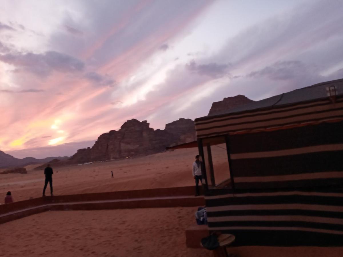 Rum Moon Luxury Camp Wadi Rum Exterior photo