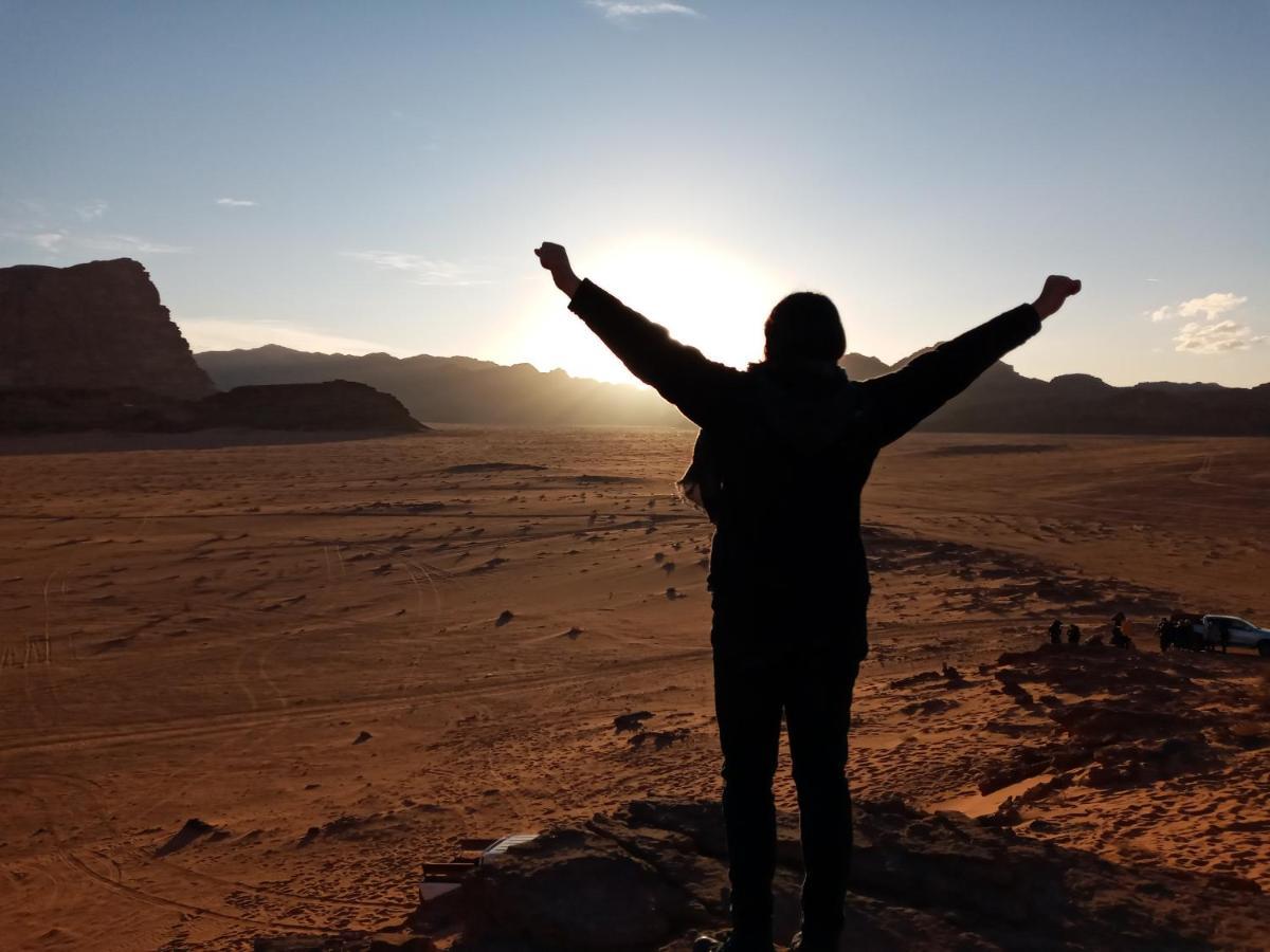 Rum Moon Luxury Camp Wadi Rum Exterior photo